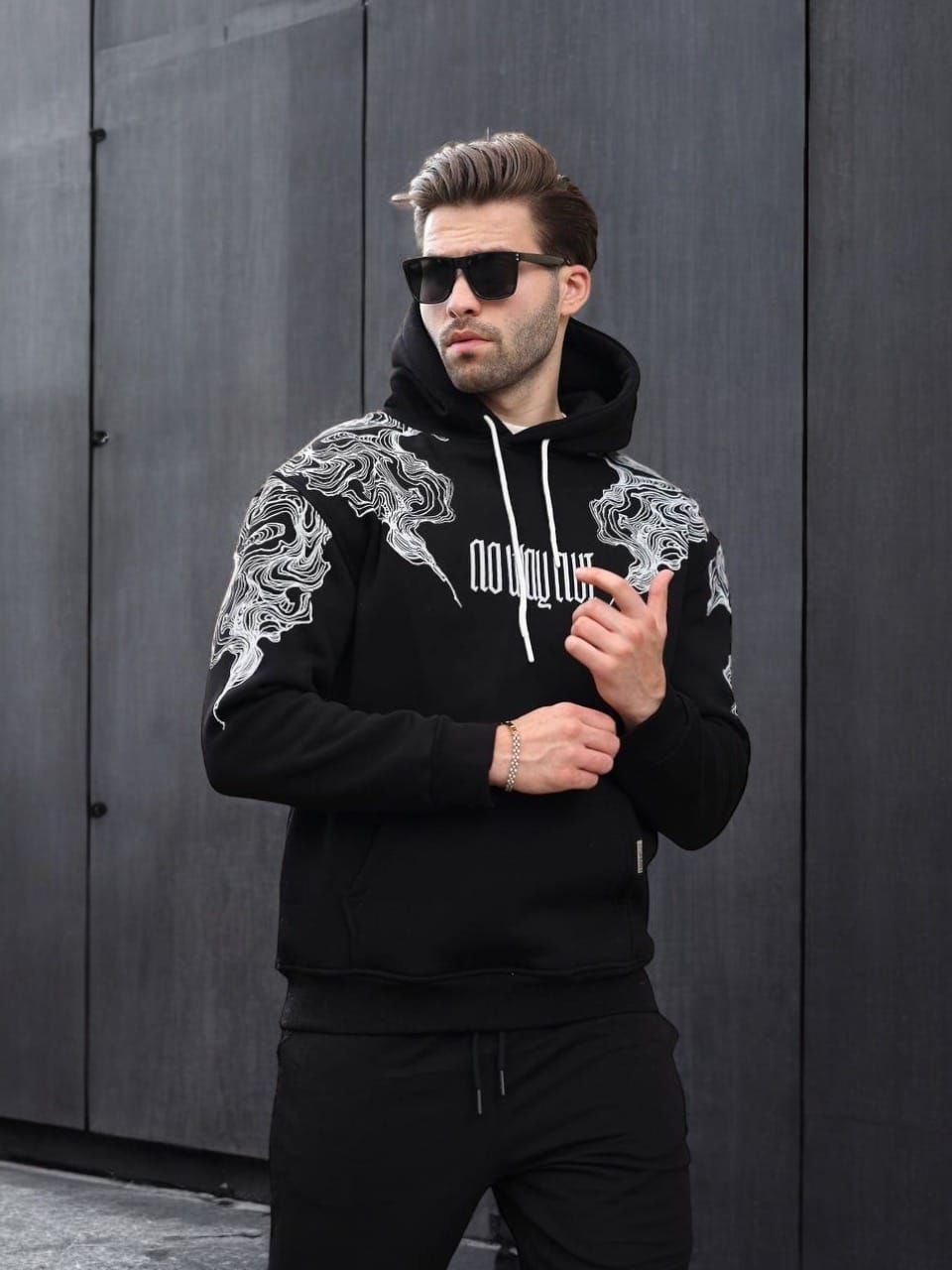 Black Graphic Hoodie gallery.thumbnail 1