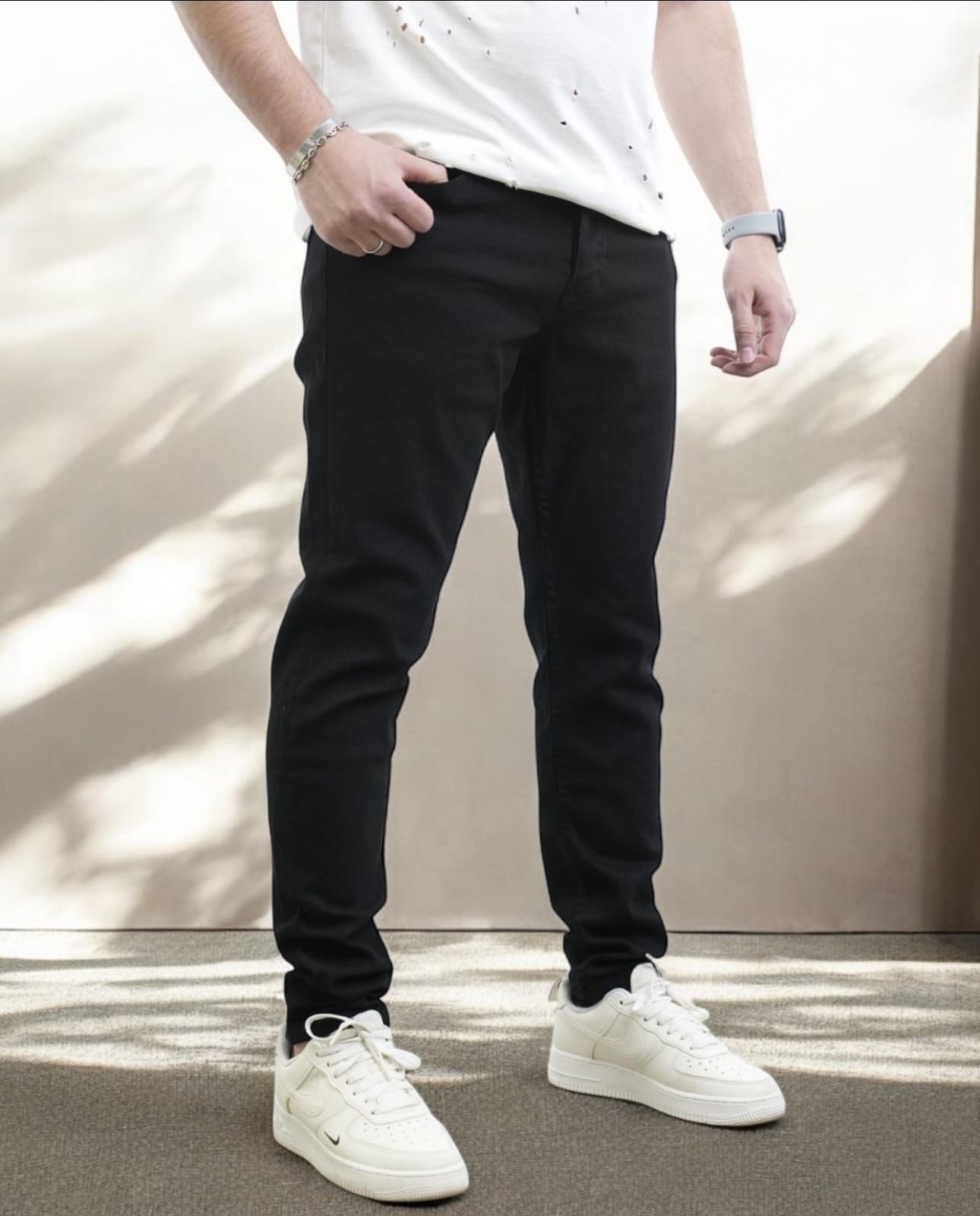 Black Slim-Fit Stretch Jeans gallery.thumbnail 2