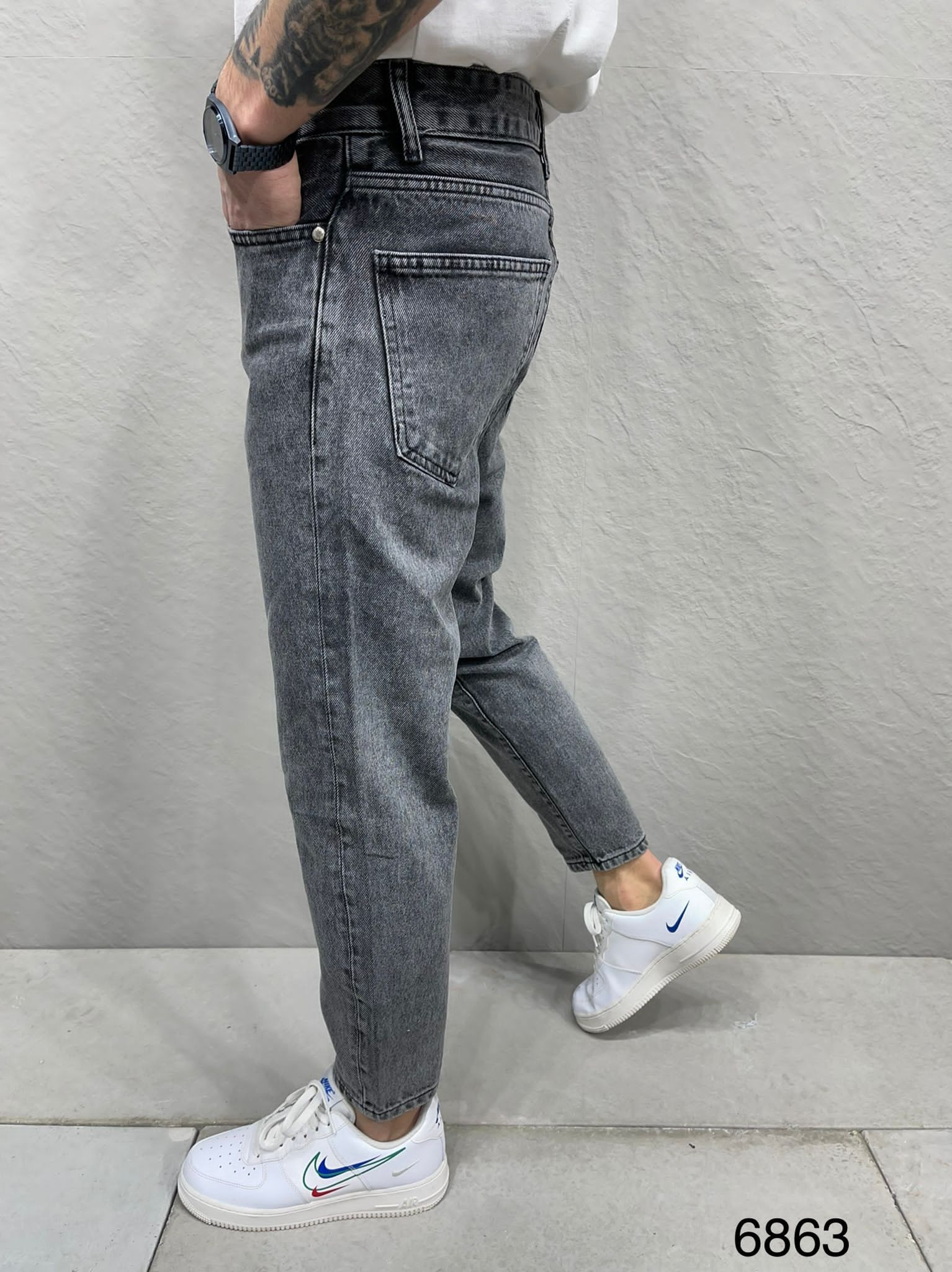 Washed Grey Relaxed Jeans gallery.thumbnail 2
