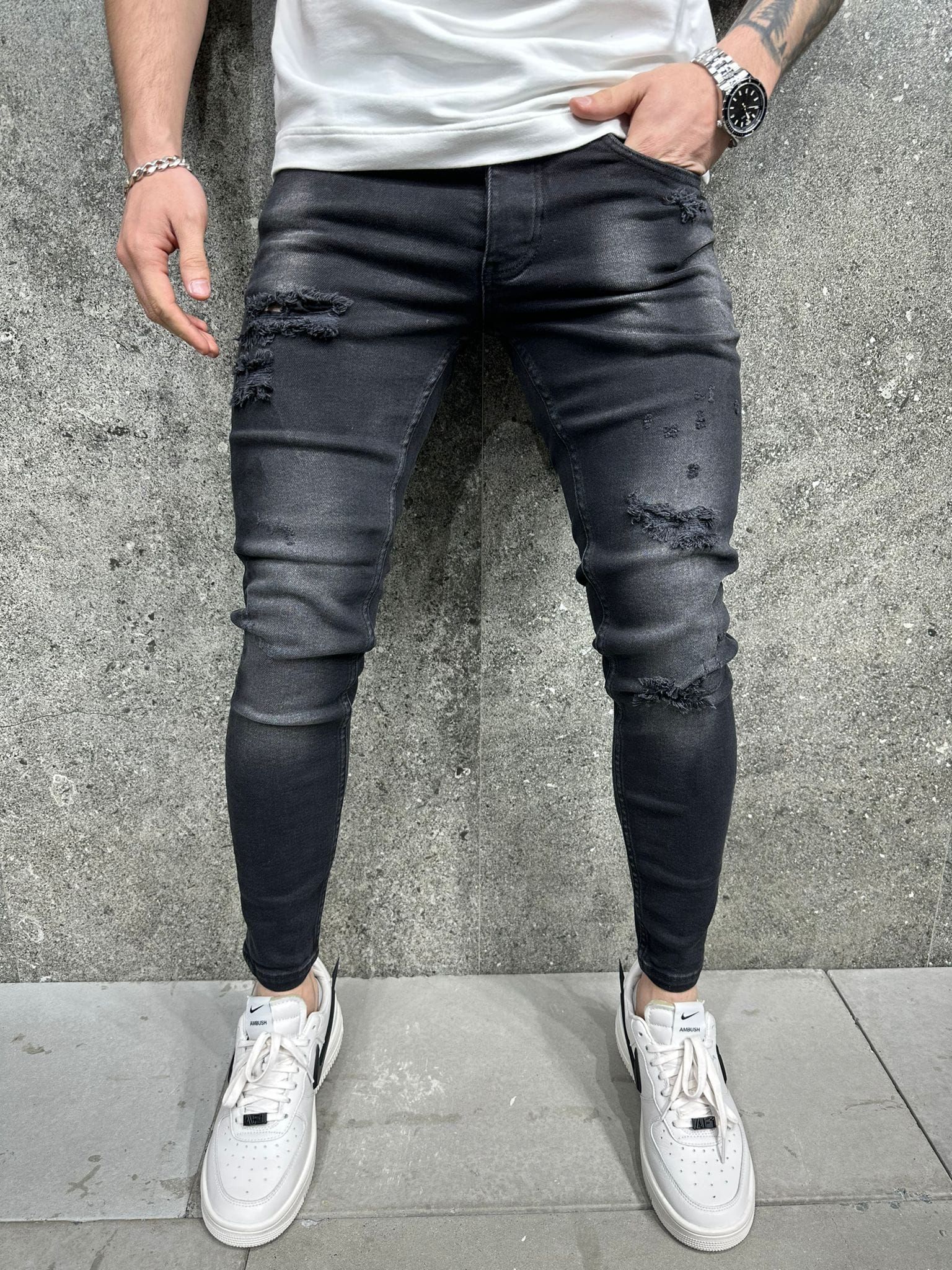 Washed Black Distressed Skinny Jeans gallery.thumbnail 1