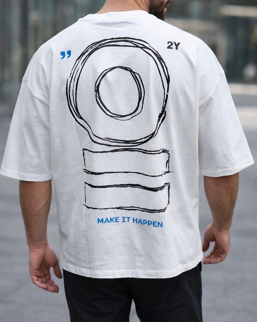 Oversized Statement Graphic T-Shirt – White gallery.thumbnail 2