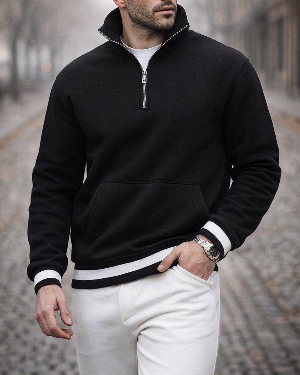 BLACK HALF-ZIP SWEATSHIRT gallery.thumbnail 1