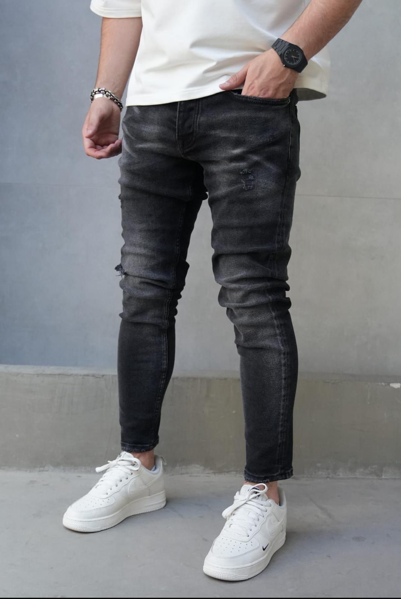 Black Washed Skinny Jeans with subtle distressed details gallery.thumbnail 2