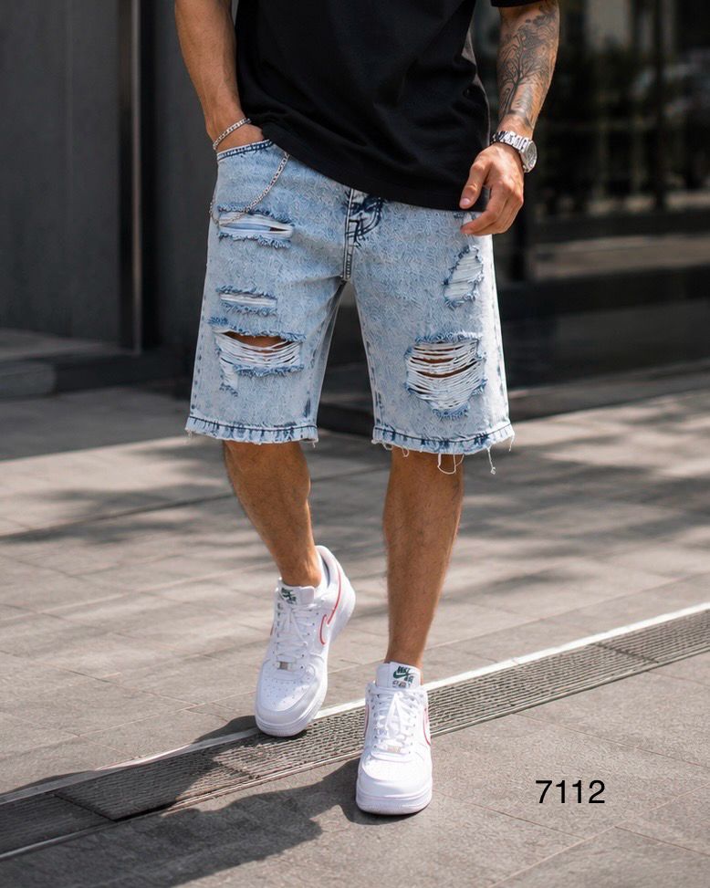 Distressed Chain Denim Shorts – Ice Blue 1