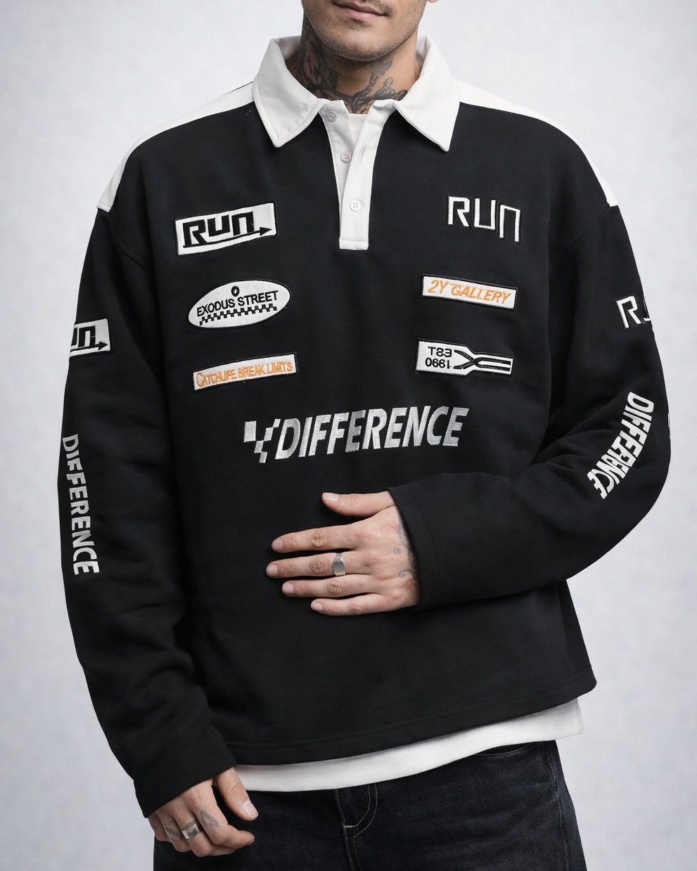 Difference Graphic Polo Sweatshirt – Black gallery.thumbnail 3