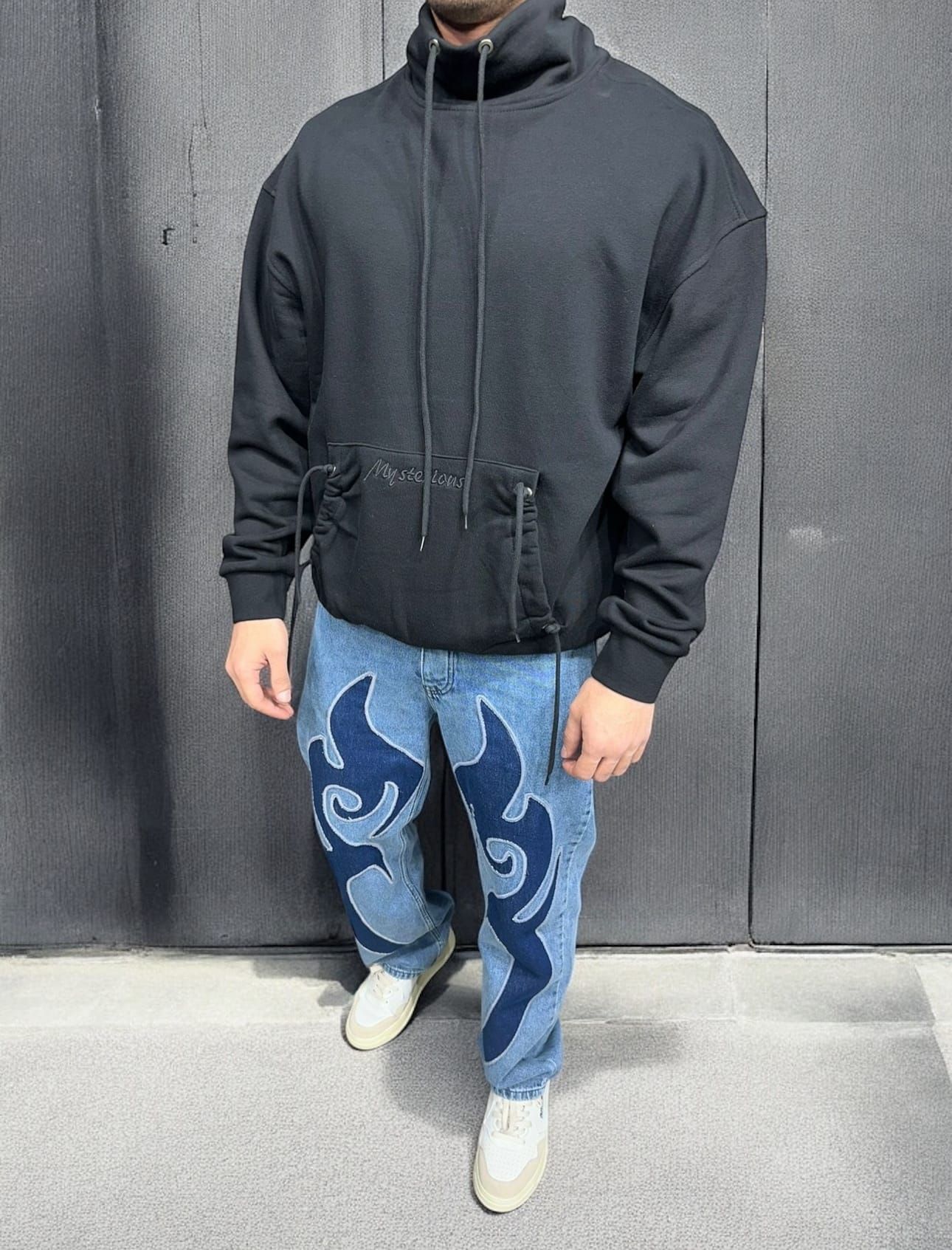 Black High-Neck Hoodie gallery.thumbnail 2