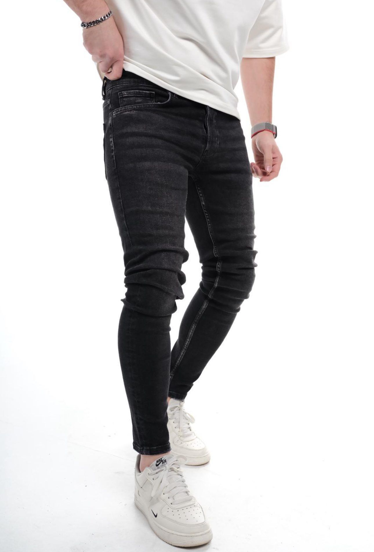 SKINNY FIT JEANS – FADED BLACK gallery.thumbnail 2