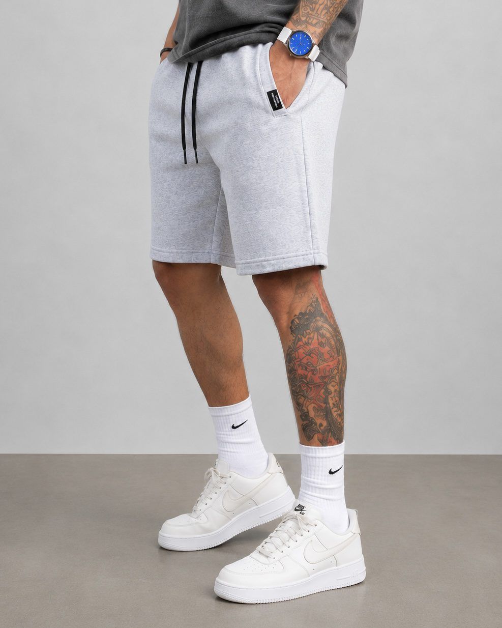 Light Grey Essential Shorts gallery.thumbnail 2
