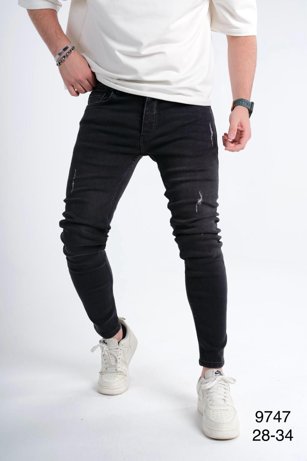 Black Skinny Jeans gallery.thumbnail 1