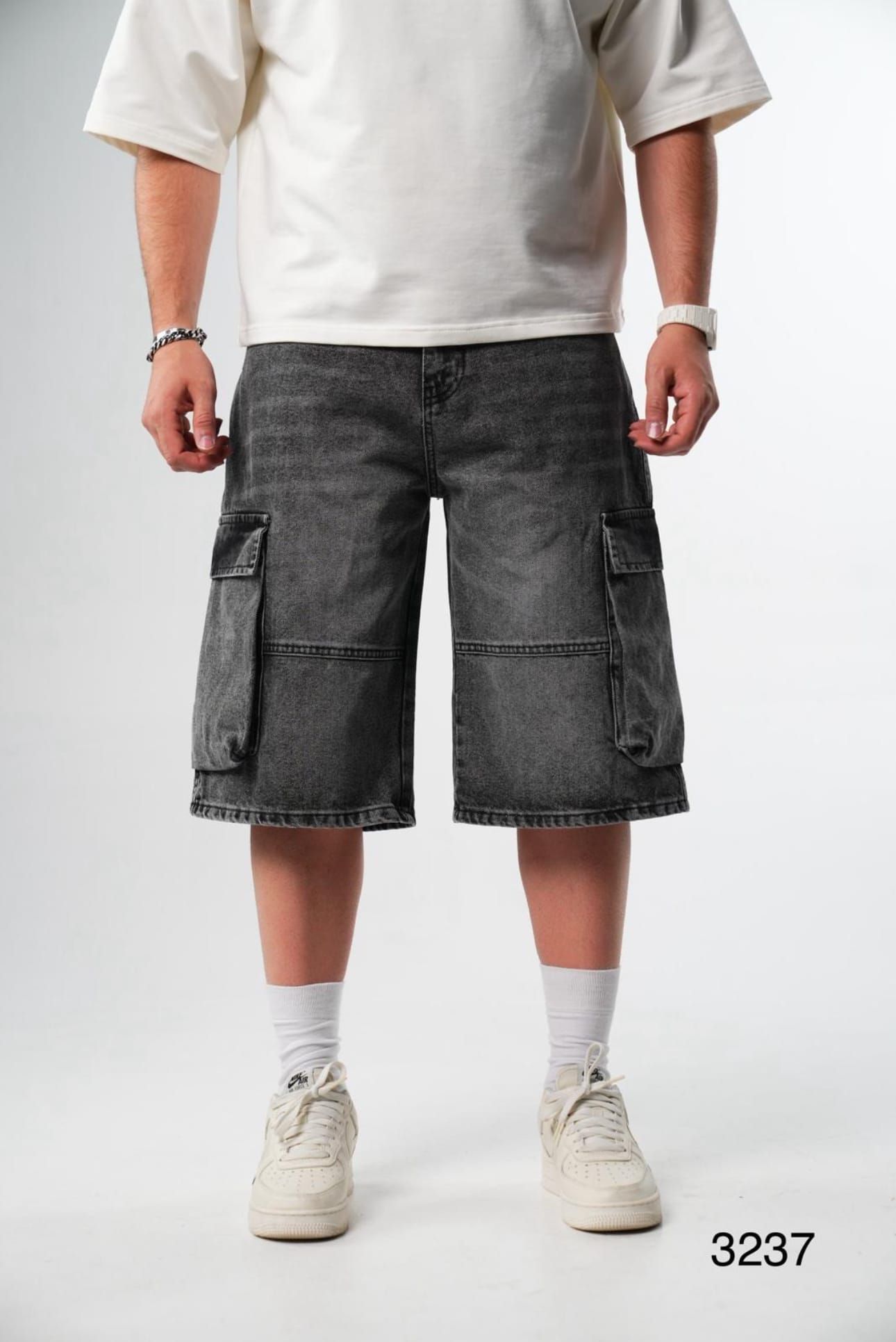 Denim Cargo Shorts – Washed Black gallery.thumbnail 1