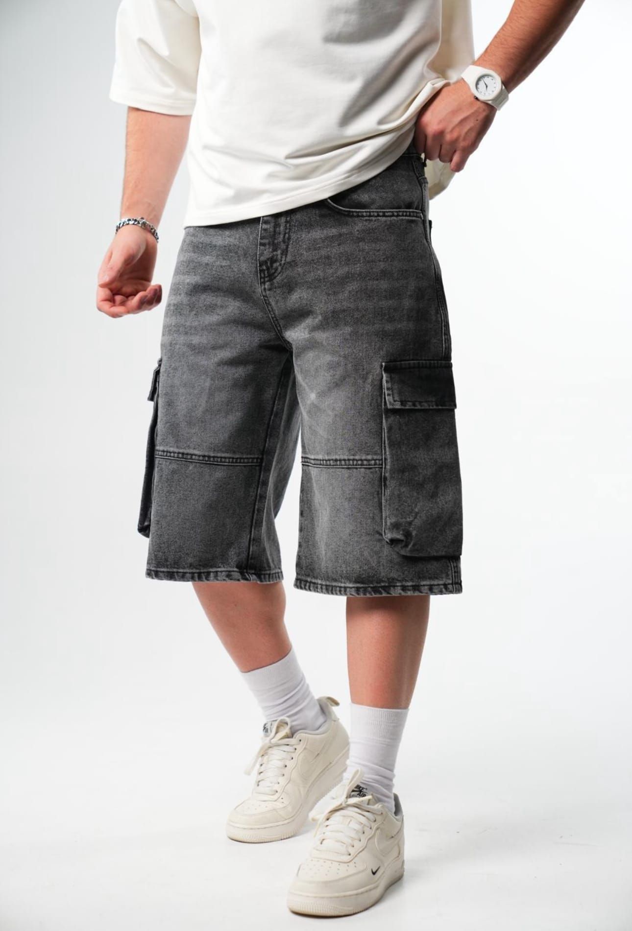 Denim Cargo Shorts – Washed Black gallery.thumbnail 2