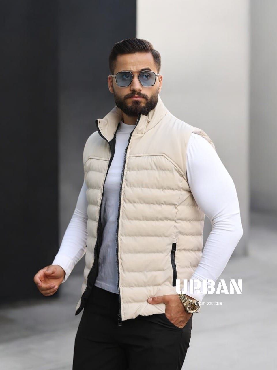 Beige Puffer Vest gallery.thumbnail 2
