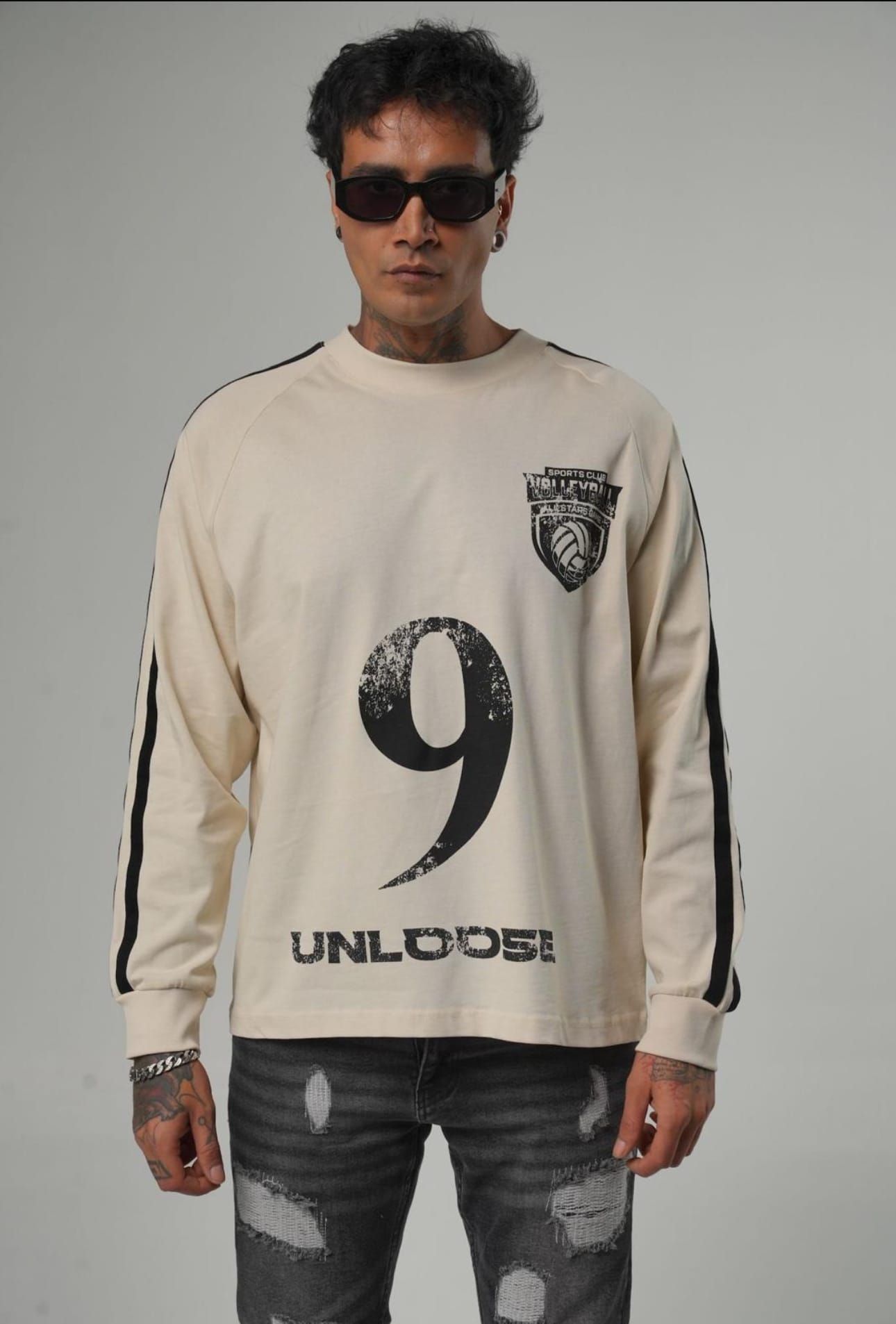 Beige “UNLOOSE 9” Crewneck Sweatshir gallery.thumbnail 1