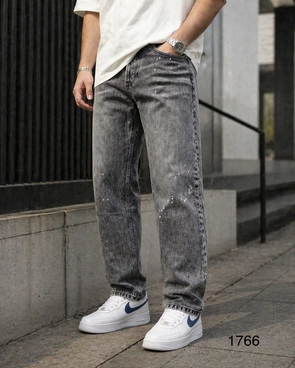 Relaxed Denim Jeans – Washed Grey gallery.thumbnail 1