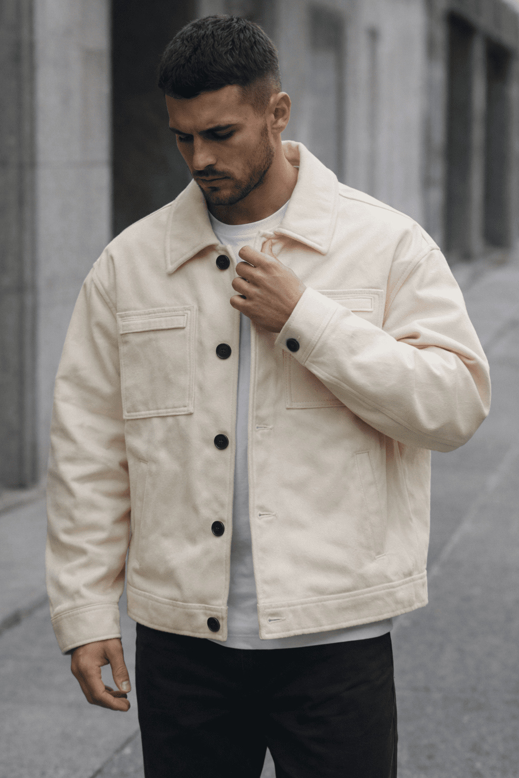 Essential Velour Jacket – Cream gallery.thumbnail 2
