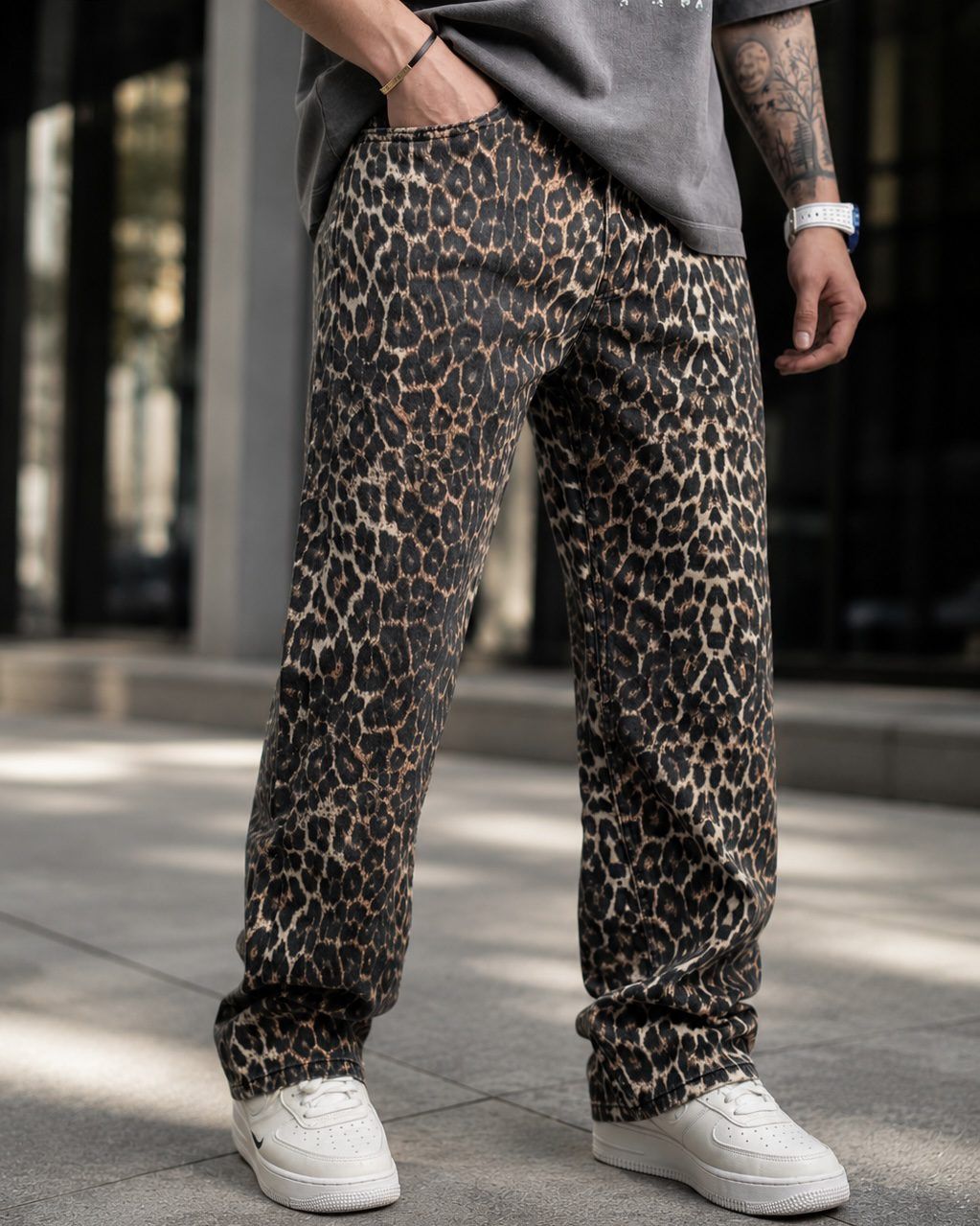 Leopard Print Wide Leg Jeans gallery.thumbnail 3