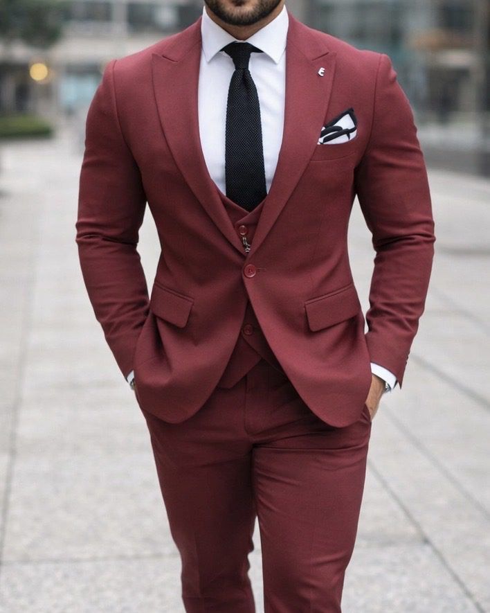 BURGUNDY SUIT SET – SIGNATURE ELEGANCE EDITION gallery.thumbnail 2