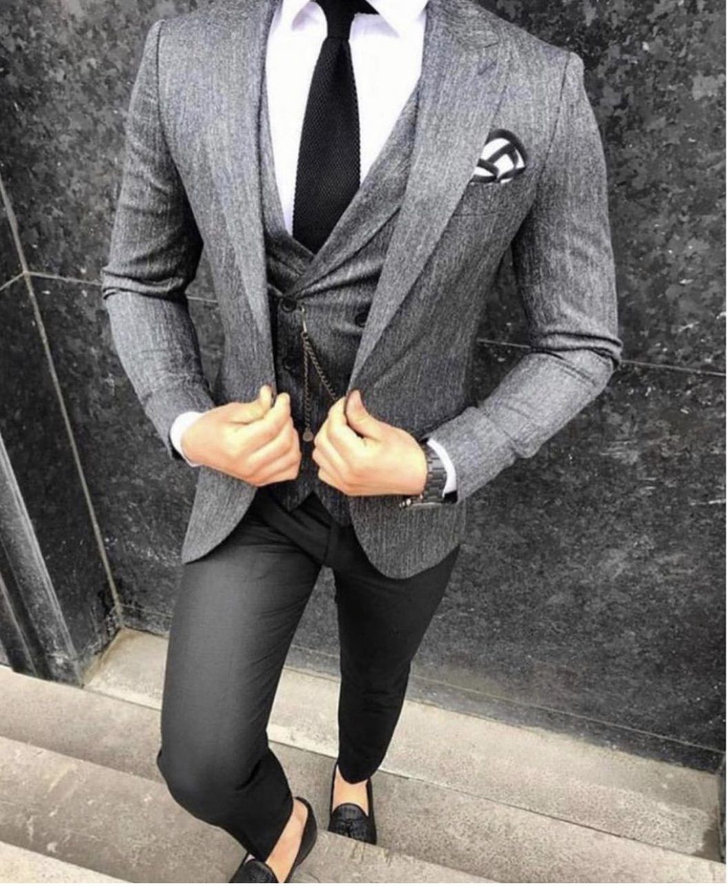 Grey Textured Suit – Modern Classic Edition gallery.thumbnail 1