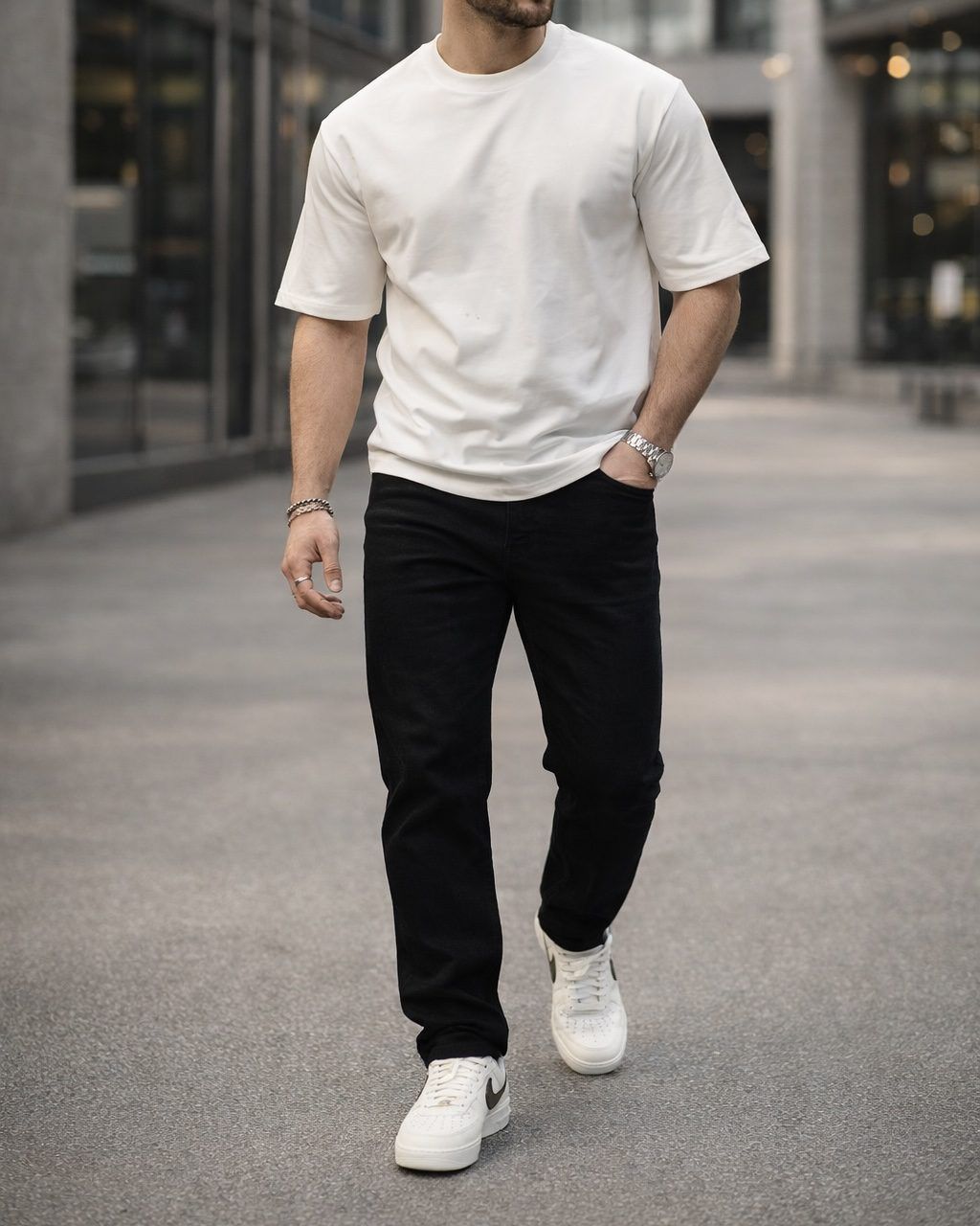 Black Jeans – Relaxed Straight Fit gallery.thumbnail 3