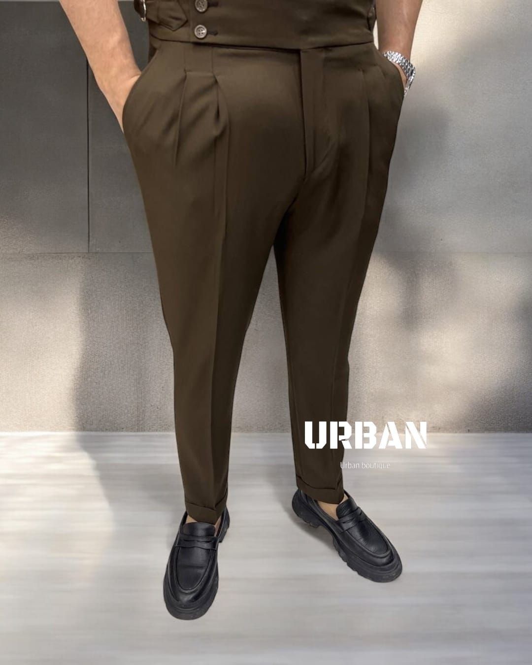 Brown Pleated Slim Pants gallery.thumbnail 2