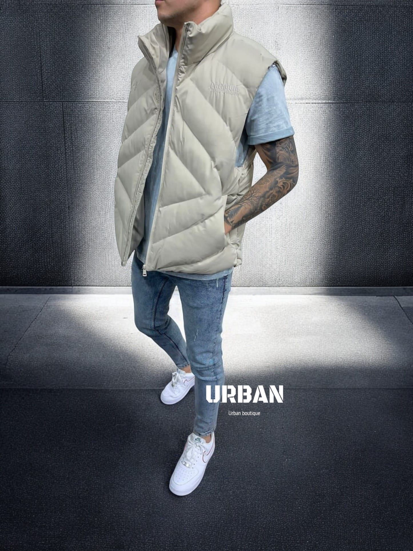 Beige Puffer Vest gallery.thumbnail 2