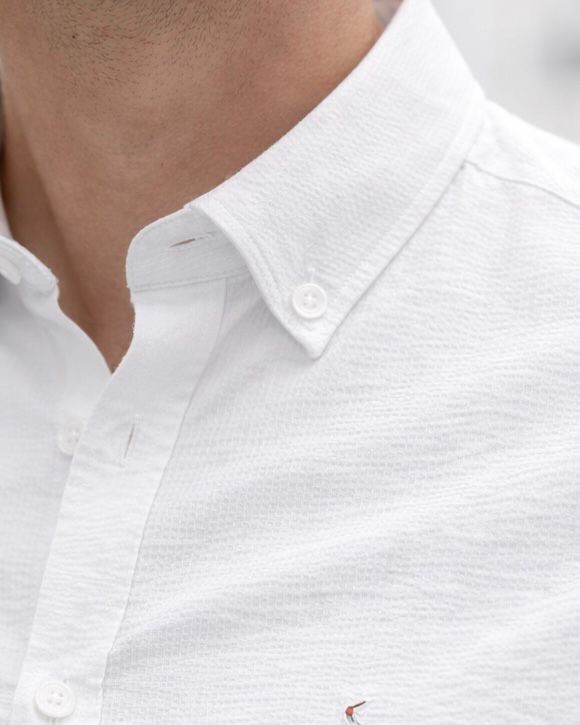 Classic Texture Shirt – White gallery.thumbnail 2