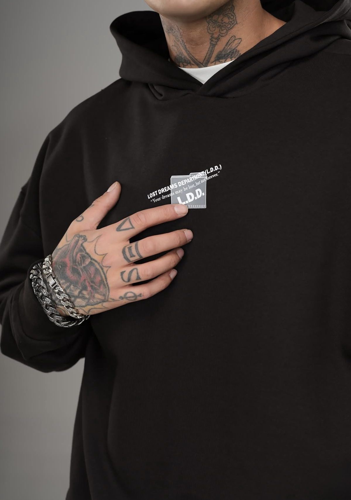 OVERSIZED HOODIE “L.D.D.” – BLACK 3