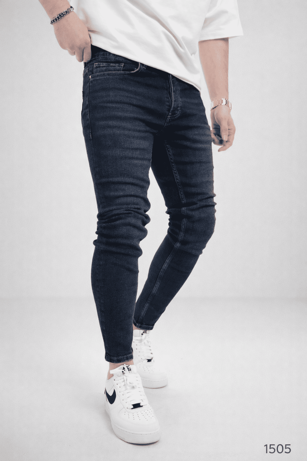 Deep Indigo Jeans – Sleek Fit gallery.thumbnail 2