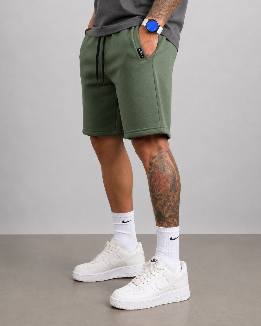 Olive Essential Shorts gallery.thumbnail 2