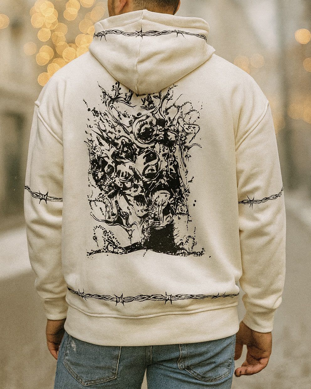 GRAPHIC BARBED HOODIE – WHITE gallery.thumbnail 2