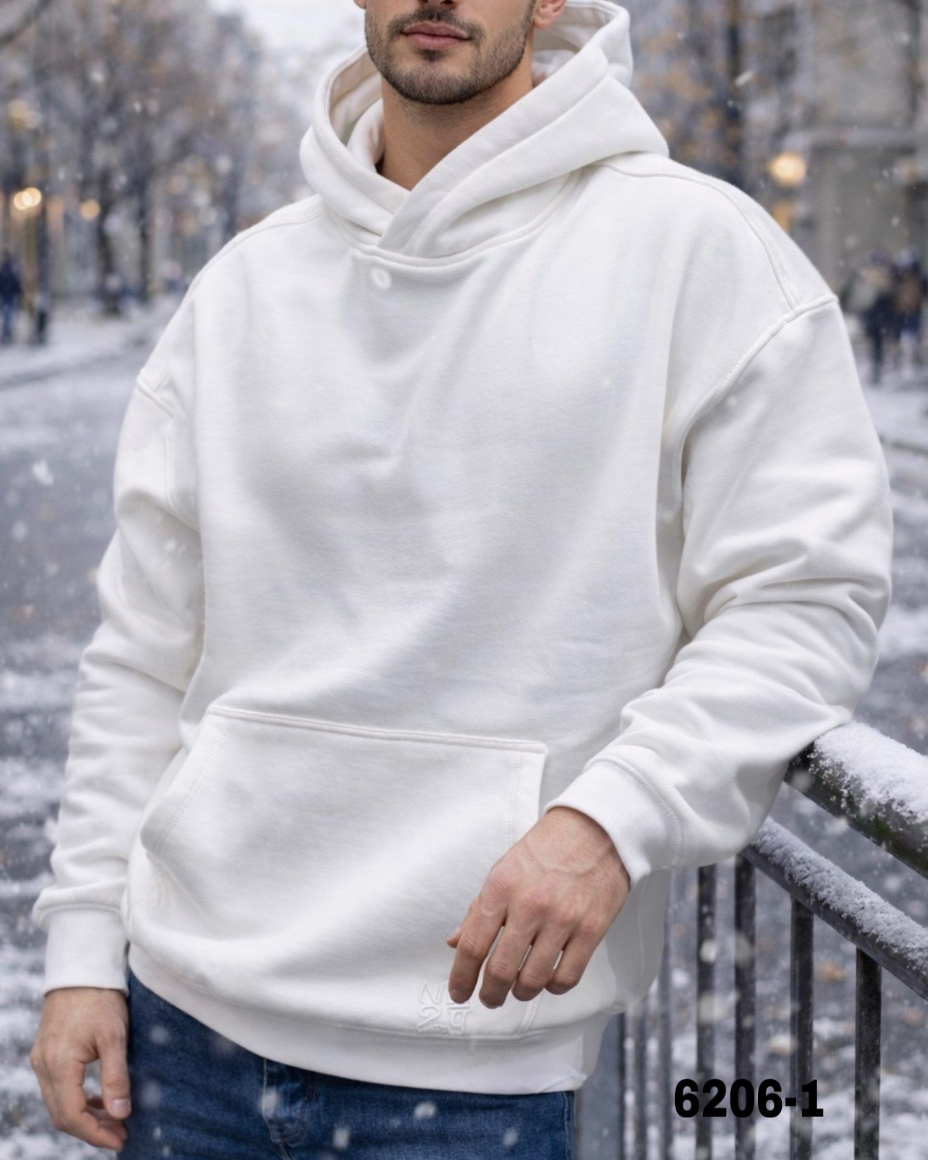Oversized Silhouette Hoodie – White gallery.thumbnail 2