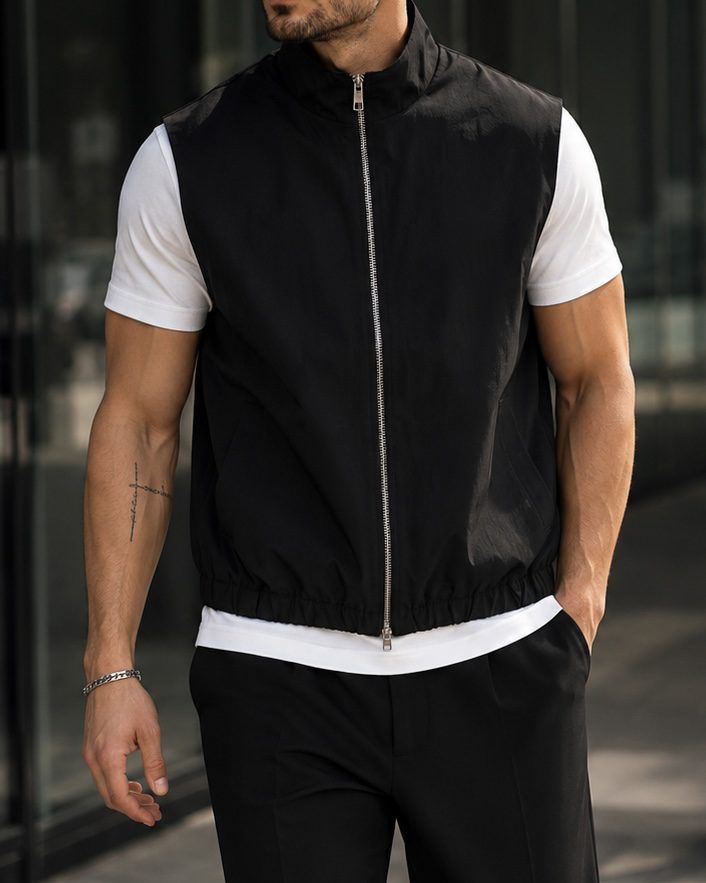 Lightweight Zip Vest - Black gallery.thumbnail 3