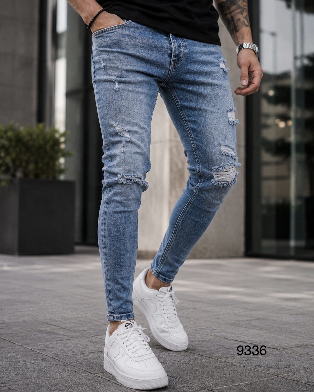 Light Blue Distressed Skinny Jeans gallery.thumbnail 2
