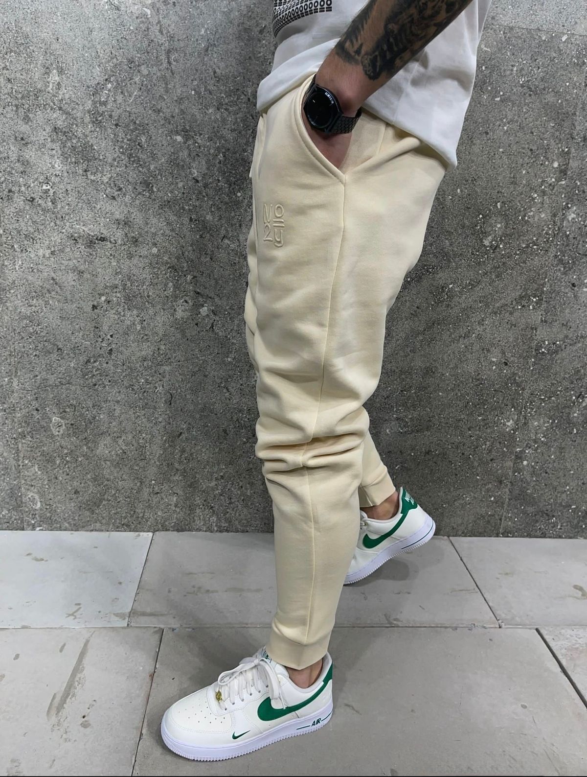 Cream Embroidered Sweatpants 2
