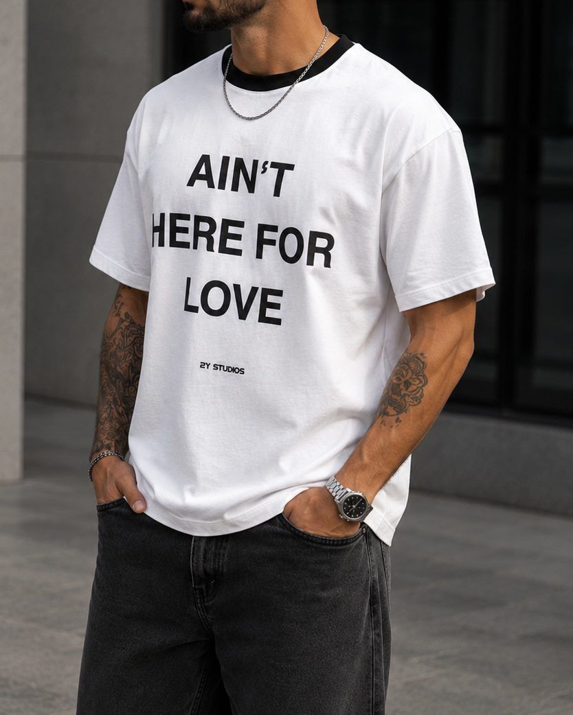 Oversized Statement T-Shirt – White gallery.thumbnail 2