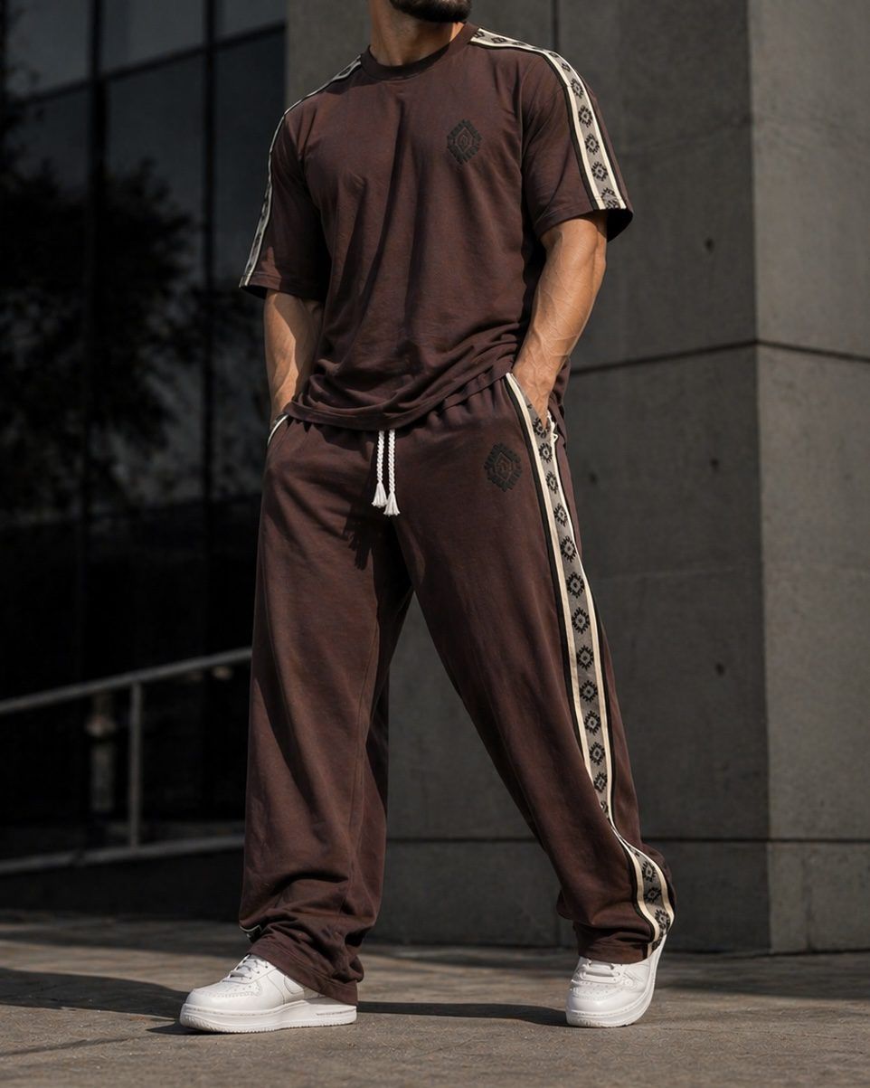 T-shirt and Trousers Set – Brown gallery.thumbnail 2