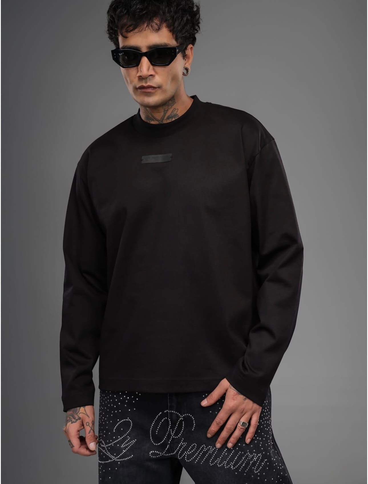 Black Long Sleeve – Minimal Patch EditioN gallery.thumbnail 4