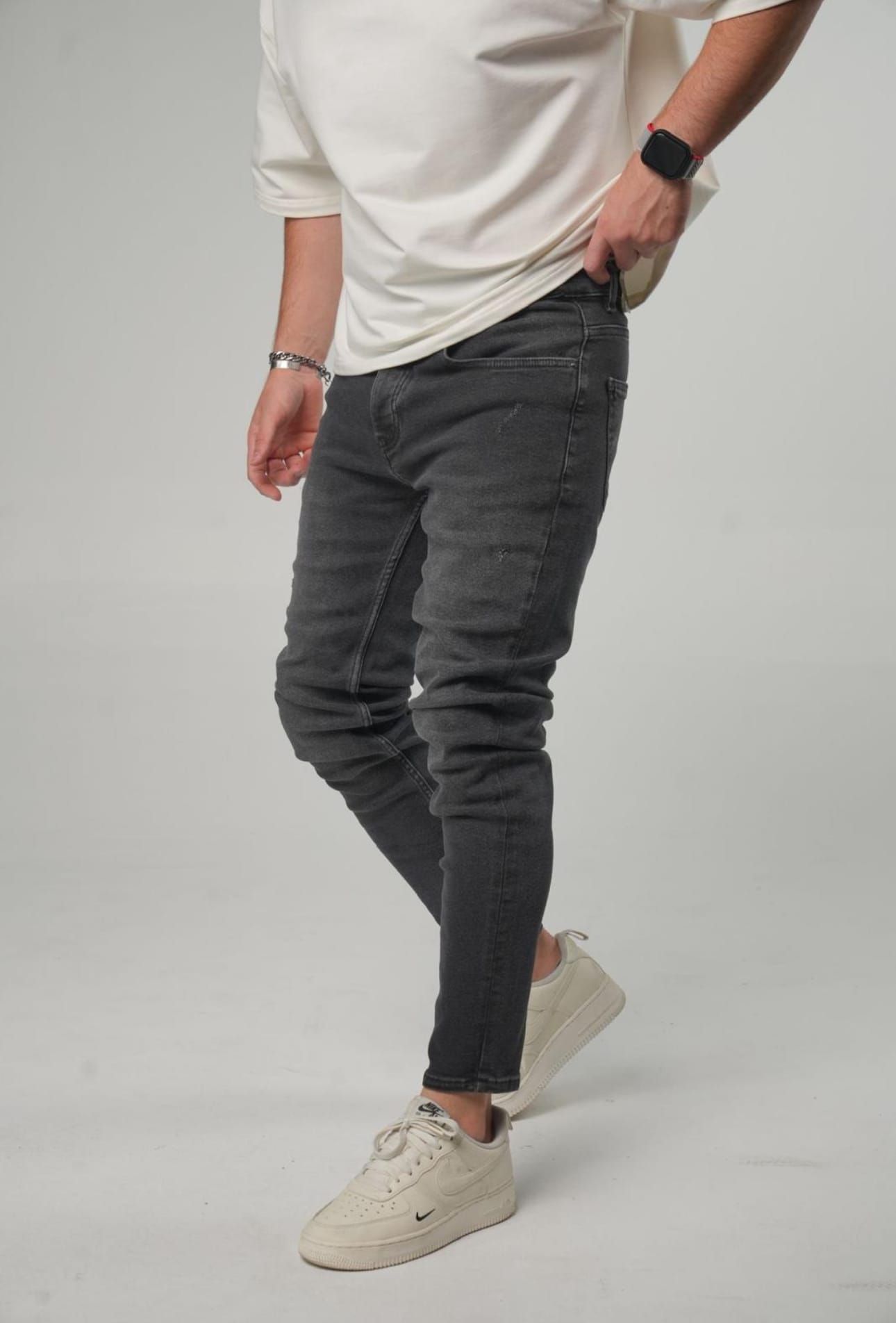 Washed Black Skinny Jeans gallery.thumbnail 2