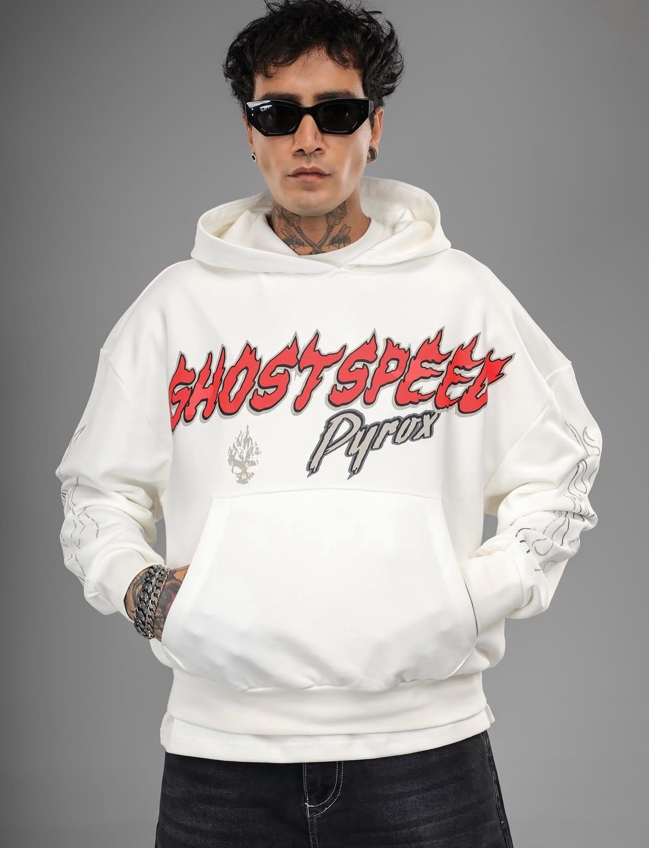 GHOSTSPEED OVERSIZED HOODIE – WHITE gallery.thumbnail 1