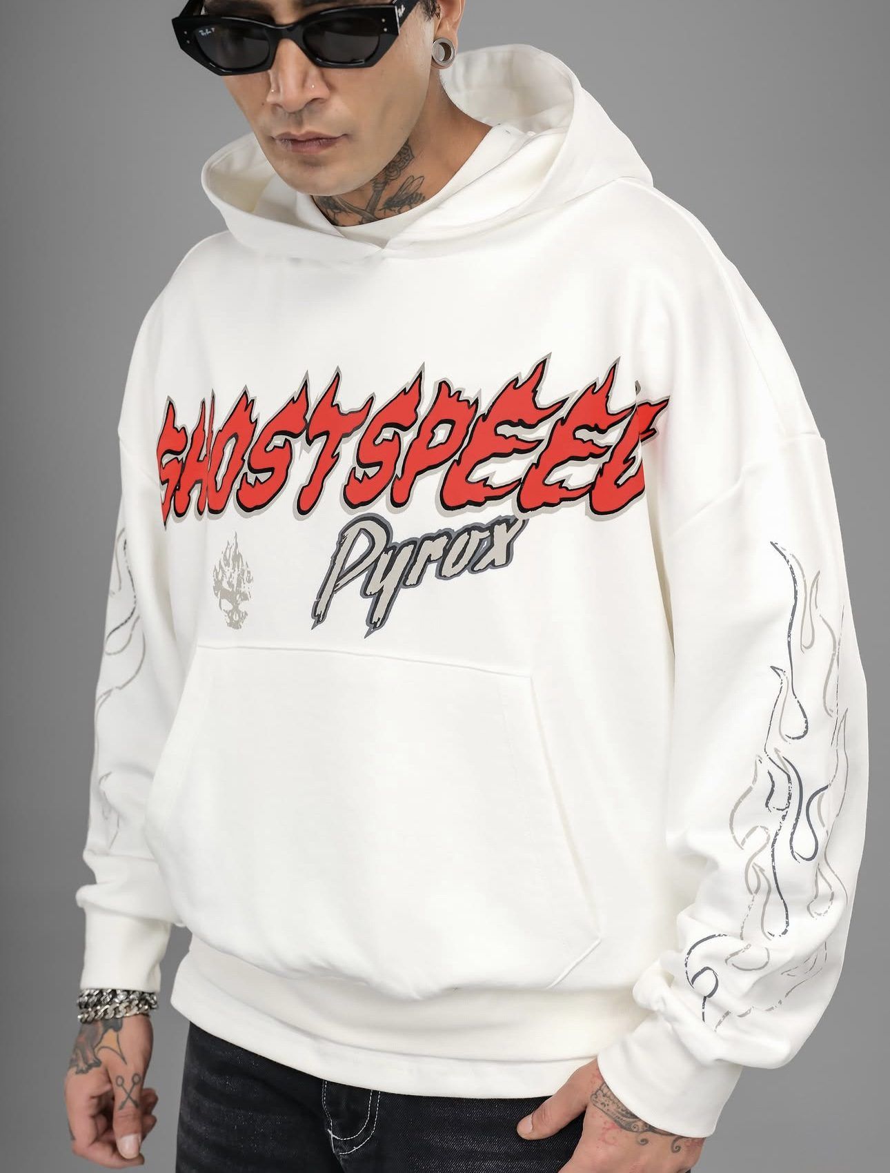 GHOSTSPEED OVERSIZED HOODIE – WHITE gallery.thumbnail 3