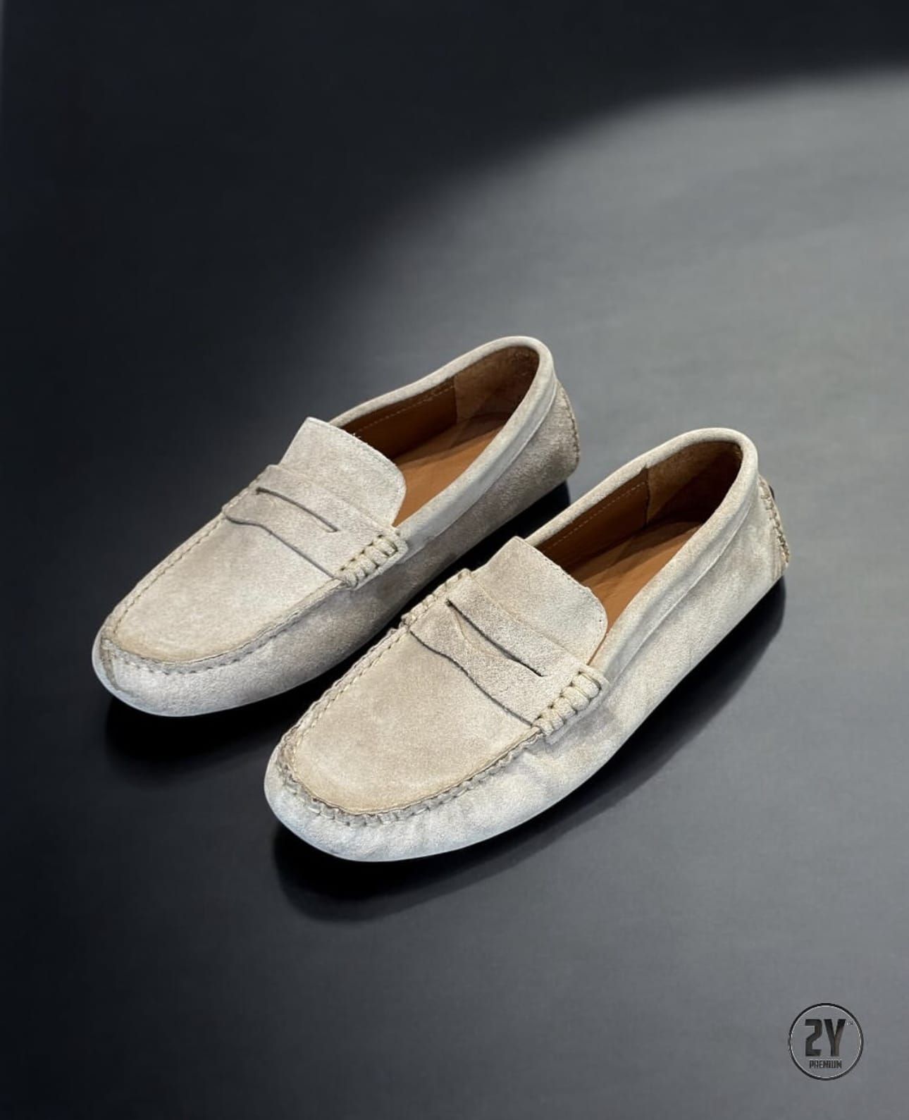 Suede Loafers – Beige gallery.thumbnail 3