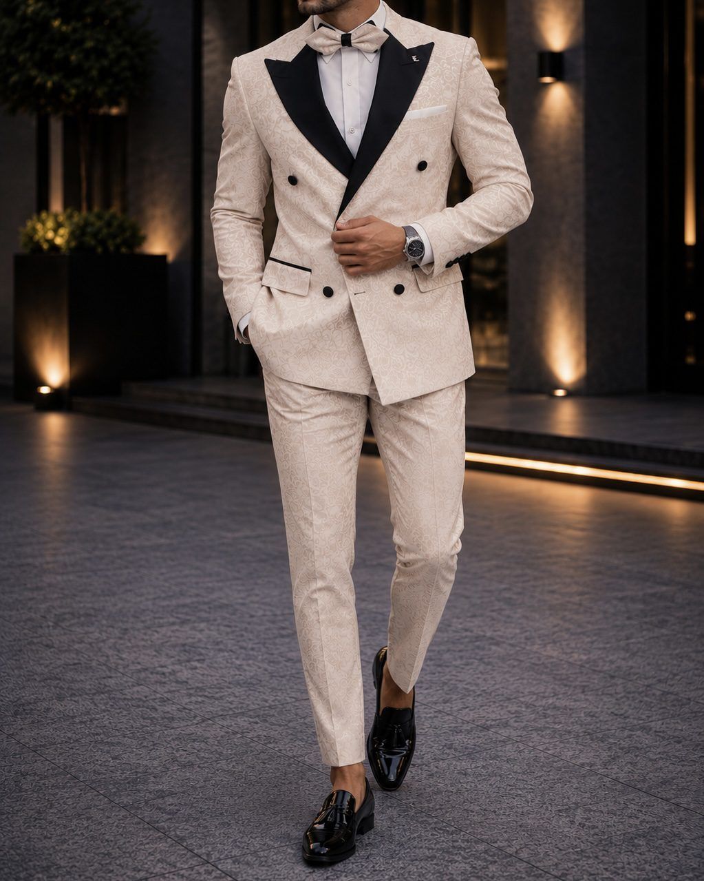 Cream Luxury Tuxedo Suit 1