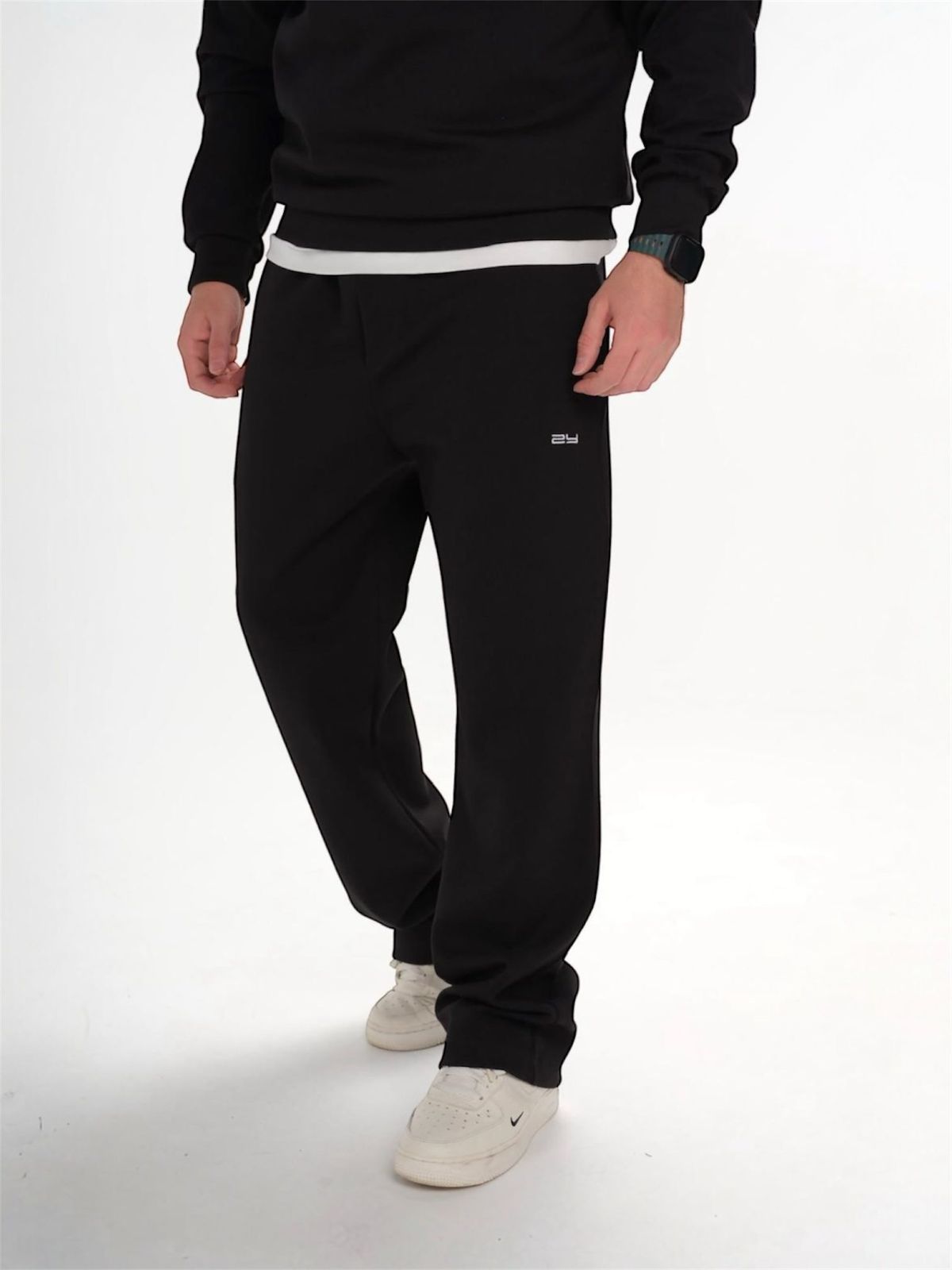ESSENTIAL 1/4 ZIP TRACKSUIT SET – BLACK 3