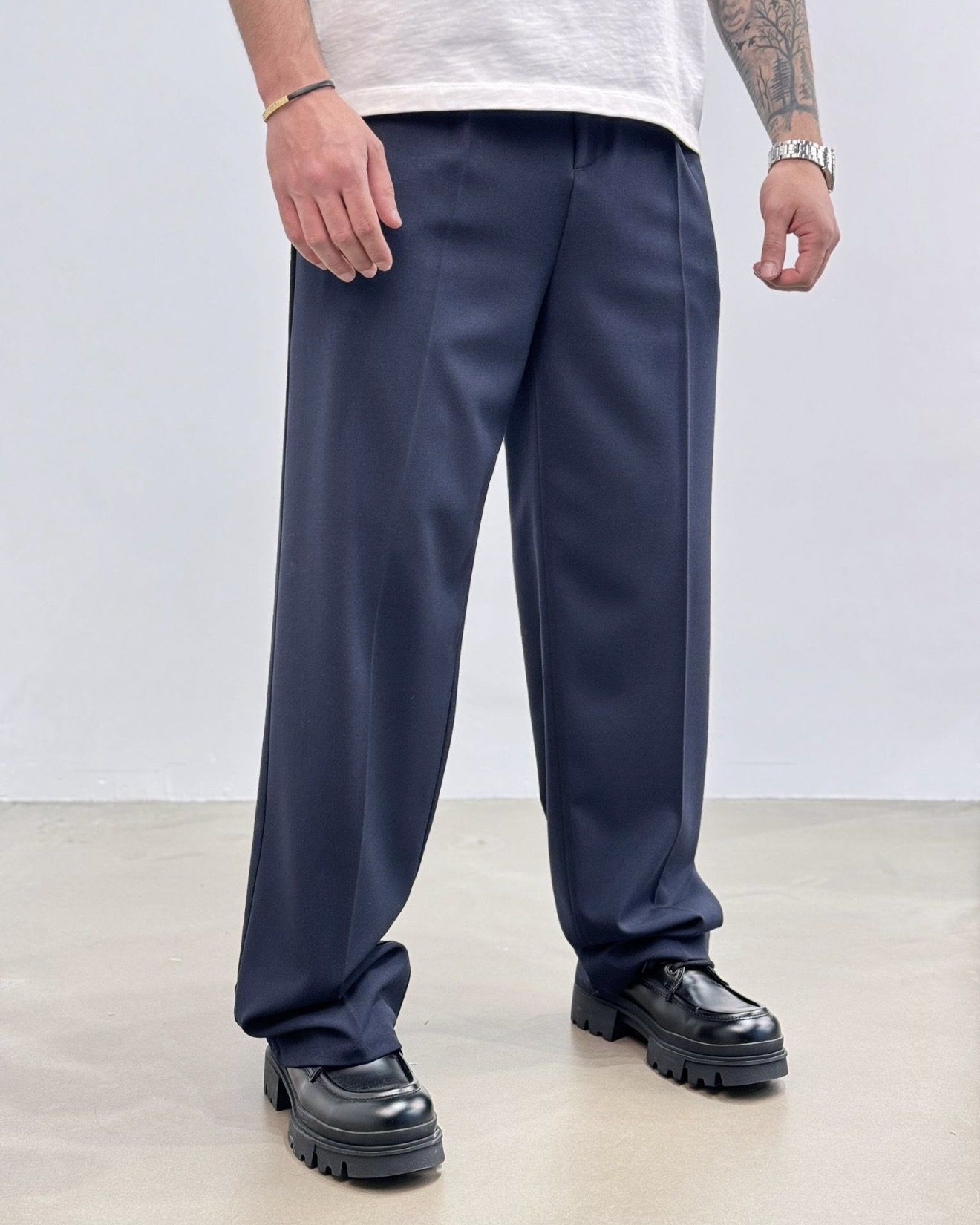 Wide-Leg Tailored Pants – Navy Blue gallery.thumbnail 2