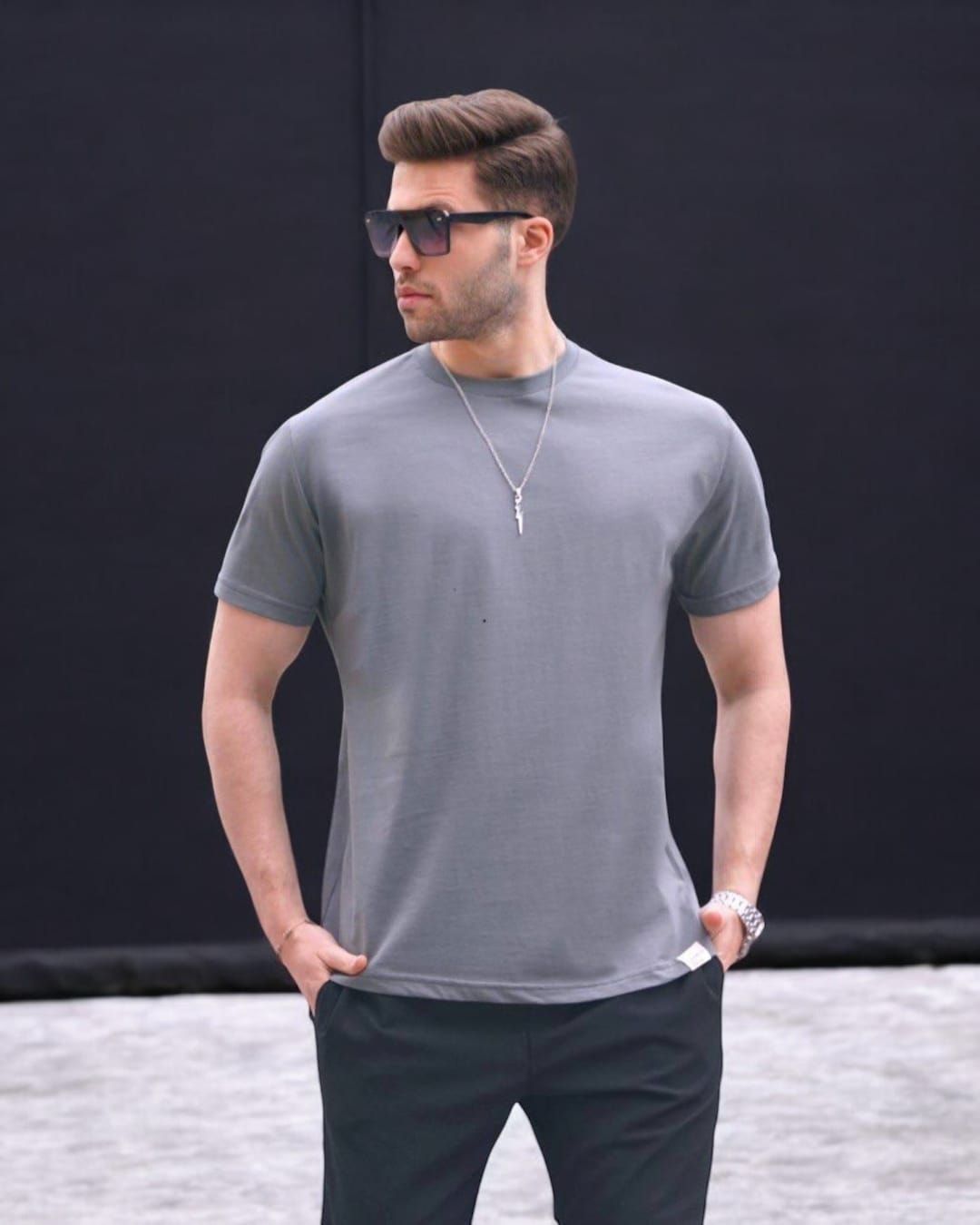 Grey Minimal T-Shirt gallery.thumbnail 1