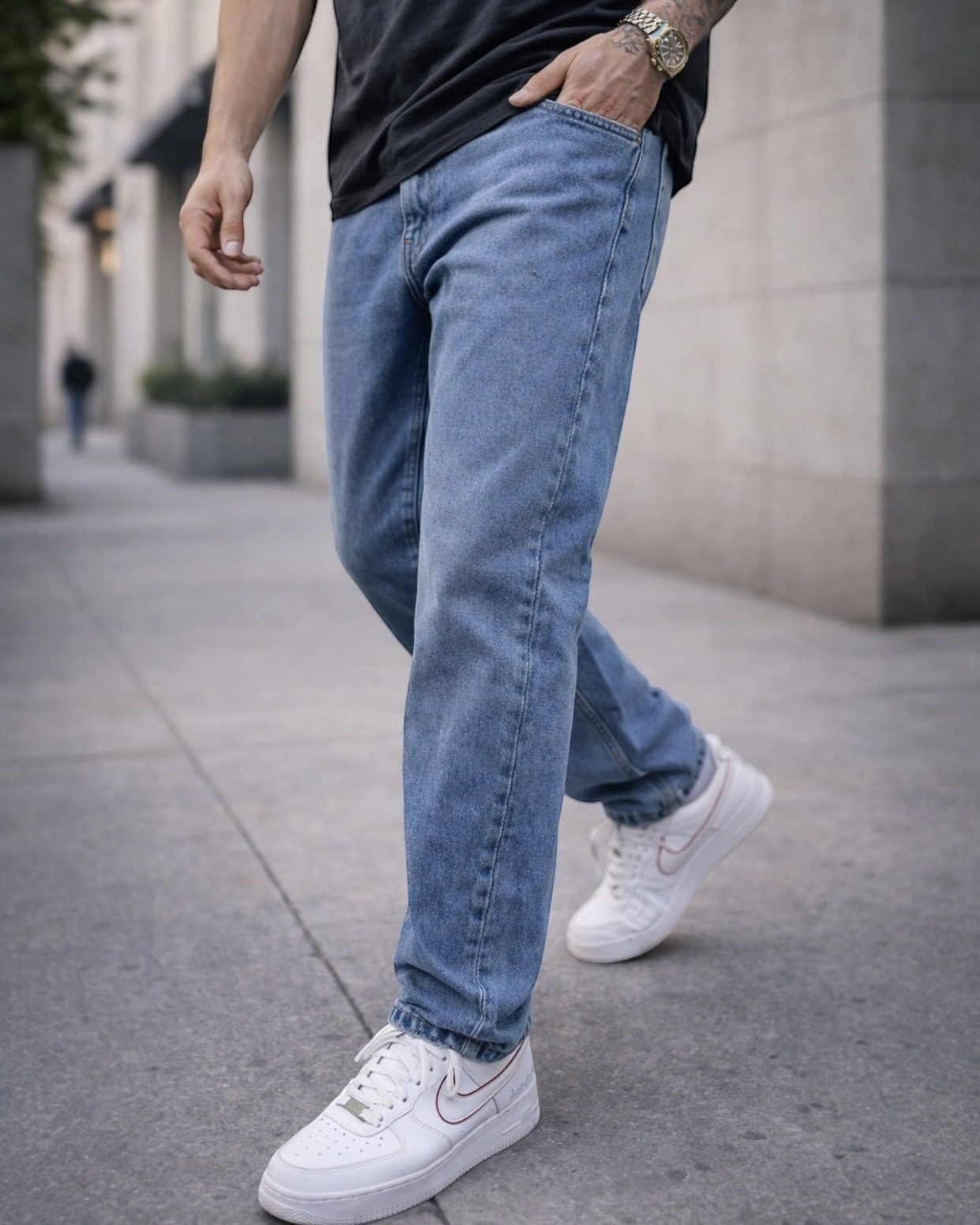 Essential Relaxed Fit Blue Denim Jeans gallery.thumbnail 2