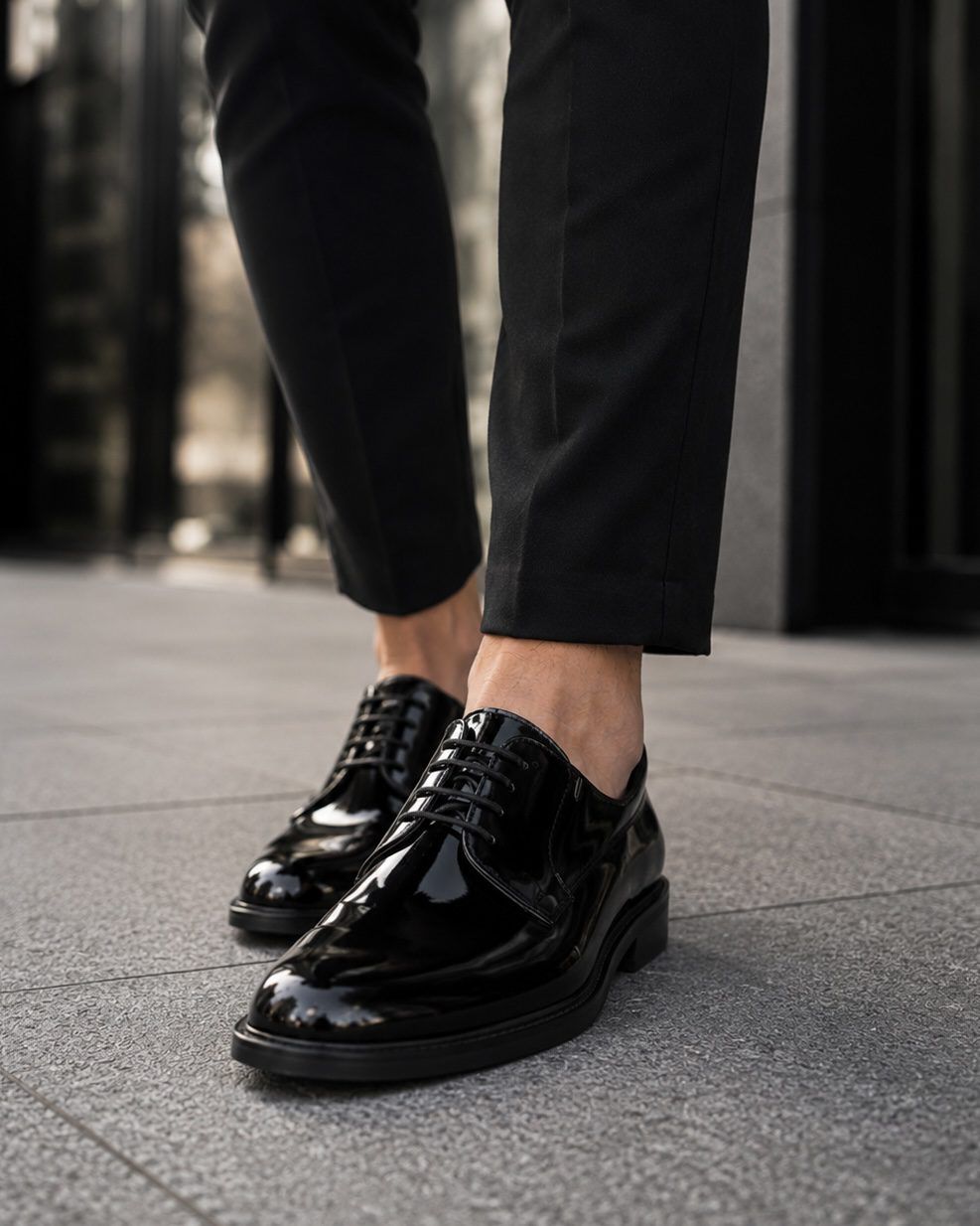 Elegant Glossy Shoes – Black 1